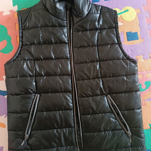 Sleeveless vest XL black like new