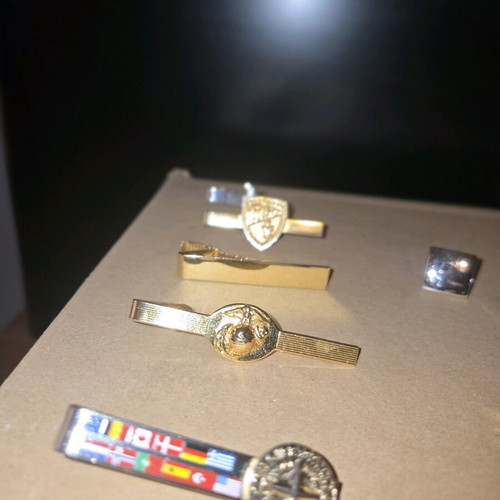 Tie Clips and Cufflinks set like new, 5 tie clips and 2 cufflink sets