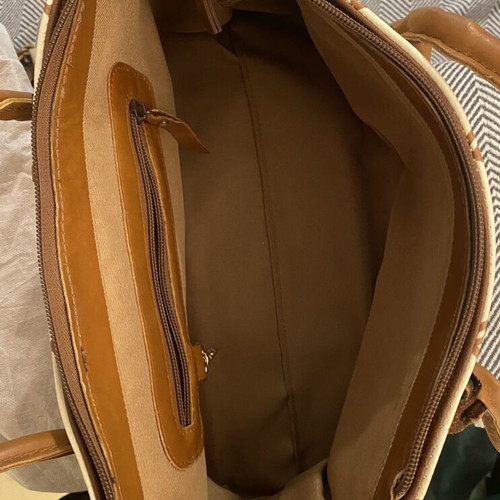 Lovely Liv Signature Shoulder Bag like new, cream with camel pattern