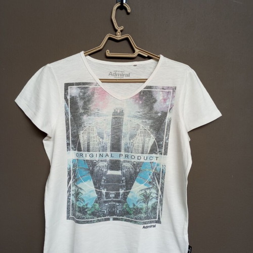 Admiral V-neck T-shirt with colorful graphic print, size S