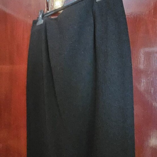 Escada black skirt size L 40 12
