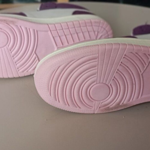 Women's athletic shoes like new, beige and purple, size 36