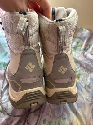 Columbia shoes like new, narrow fit, size 41.5