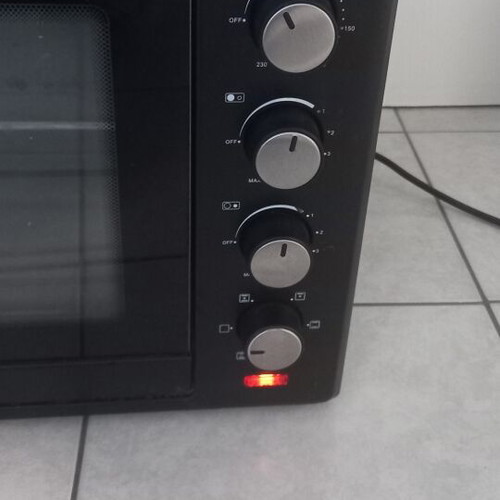 First Austria oven with 2 hotplates