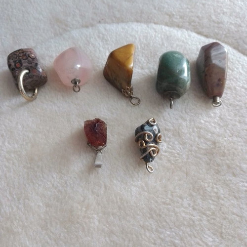 Semi-precious stones like new, pack of 7 for necklace