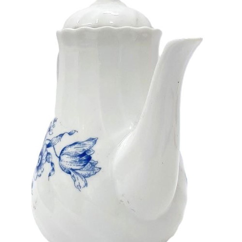 Vintage porcelain coffee pot with lid, like new