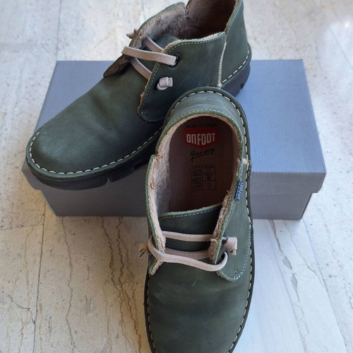 On Foot women's leather ankle boots like new, khaki color, size 39
