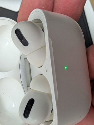 AirPods Pro great condition