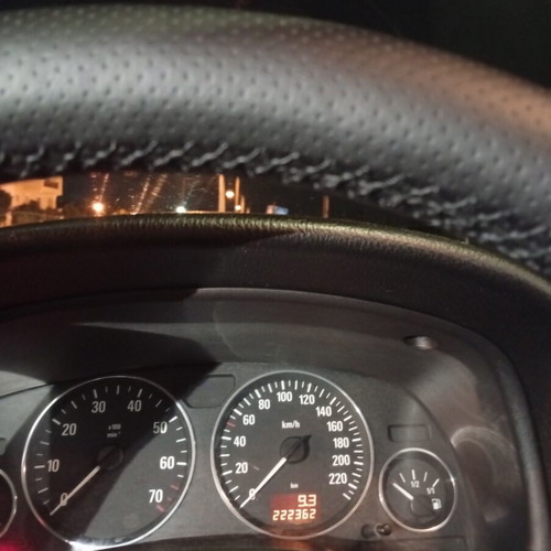 Hand-stitched steering wheel cover with installation