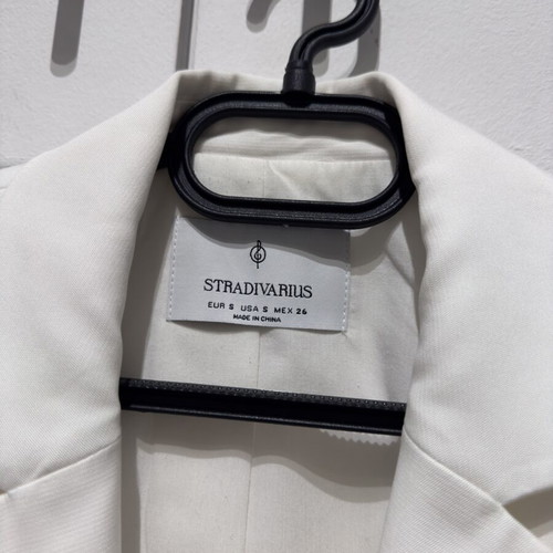 Stradivarius blazer white, like new, size S