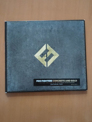 Foo Fighters Concrete and Gold CD nearly new, rock