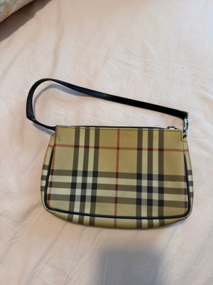 Burberry дамска чанта като нова, бежова