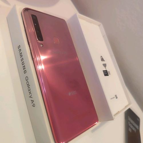 Samsung Galaxy A9 smartphone like new with quad camera