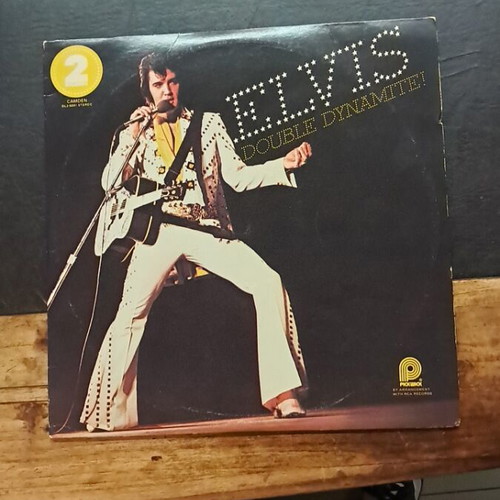 Vinyl record used in excellent condition