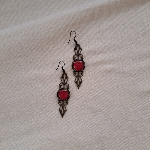 Earrings with genuine stone, new, red