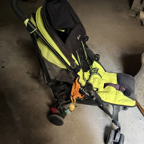 Baby stroller umbrella like new, 5 back positions, waterproof, up to 25 kg