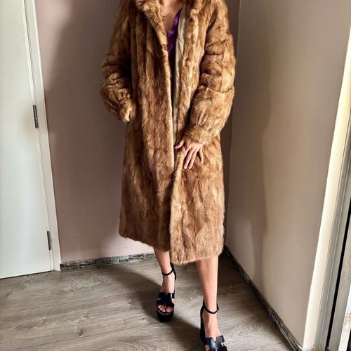 Women's 2 in 1 fur coat like new, natural fur, leather
