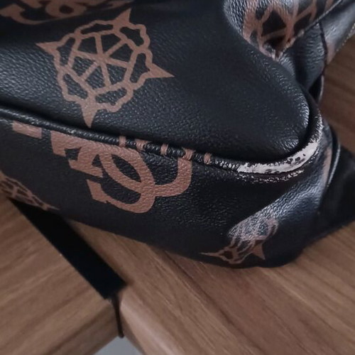 Guess Vicky backpack used with corner fading