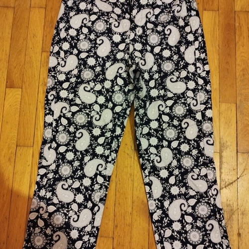 Esprit capri pants used size 40