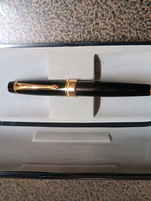 Korpi pen like new with case