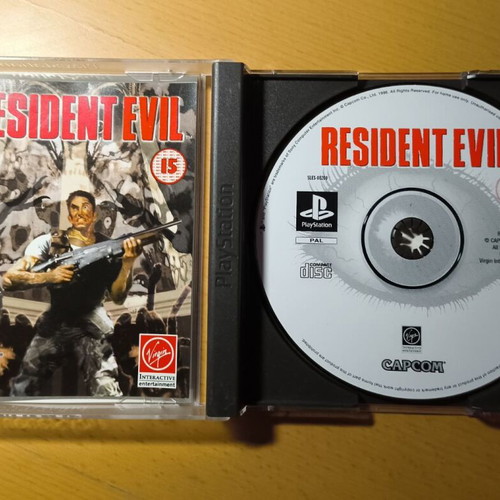 Resident Evil PlayStation 1 Black Label like new