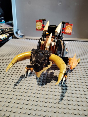 Lego Ninjago Cole Earth Dragon used, original set missing one orange wing