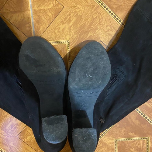 Over the knee boots black like new, suede with laces