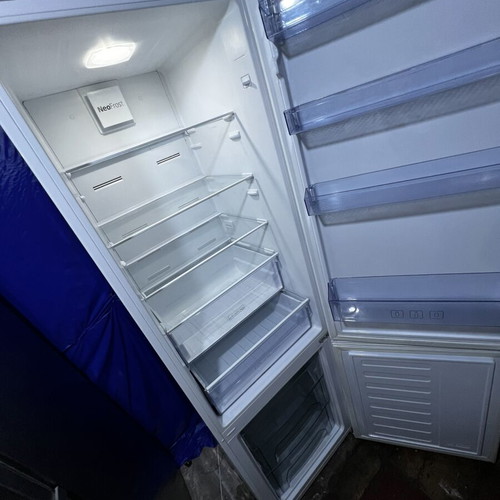 Beko refrigerator freezer like new