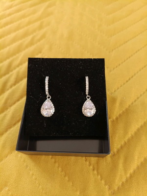 Women's earrings with tear drop like new, silver with transparent stones