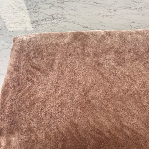 Sofa throw like new, Mocca color, 2.50x1.75, Design Drops