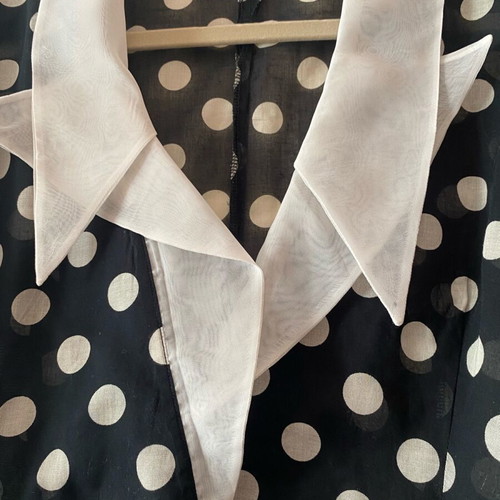 Short jacket with large polka dots, like new, XXL