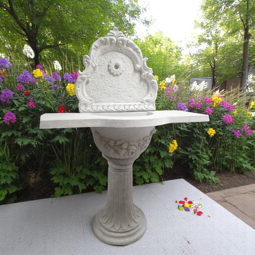 Astrea Garden Outdoor Concrete Wall Fountain new, unpainted