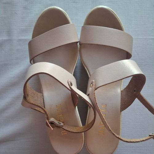 Platform sandals pink nude size 41 like new