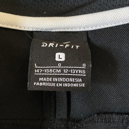 Nike Dri-FIT kids' sports jacket, black, size 146 cm