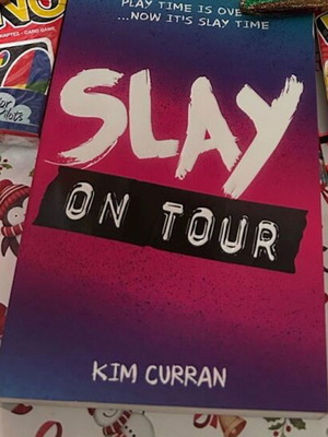 Βιβλίο Slay On Tour καινούργιο, αγγλικό