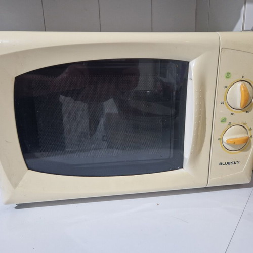 Bluesky microwave oven used, not heating