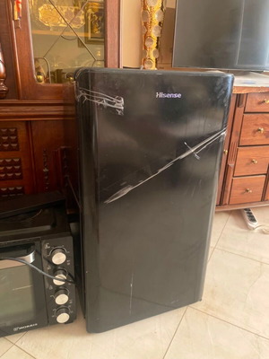 Hisense RR106D4CRF single door fridge like new, black, 82lt