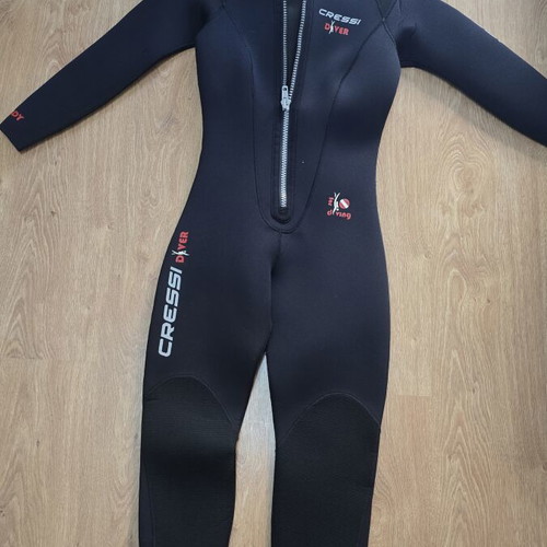 Cressi Lady Diver 5mm wetsuit with hood, size S/2
