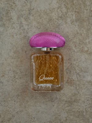 Queen perfume used Eau de Parfum