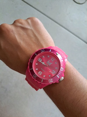 Pink watch like new without battery