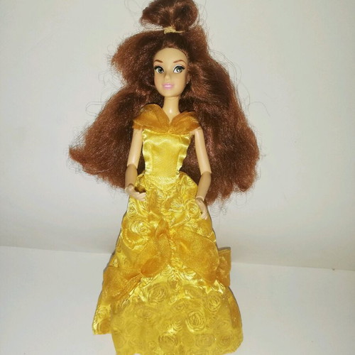 Disney store Beauty and the Best doll like new, missing shoes