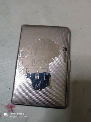 Collectible cigarette case like new with embossed Tasmania map