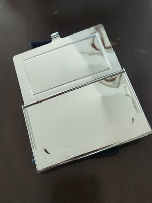 Metal card holder with case like new
