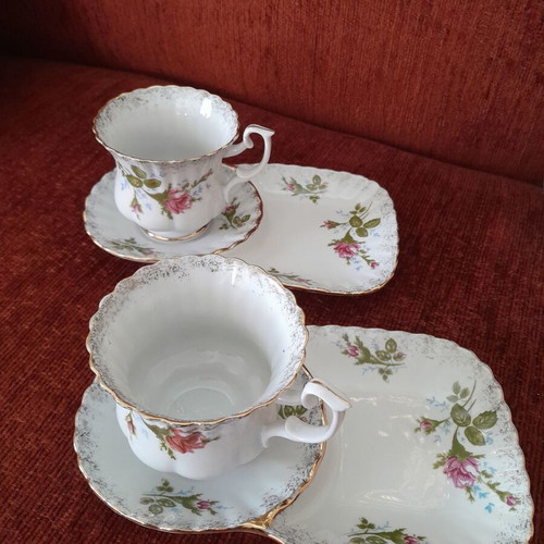 Cup with integrated saucer for dessert new, tea or coffee