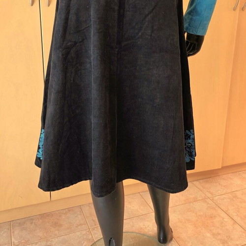 Boho skirt Morgan L like new, brown with turquoise embroidery