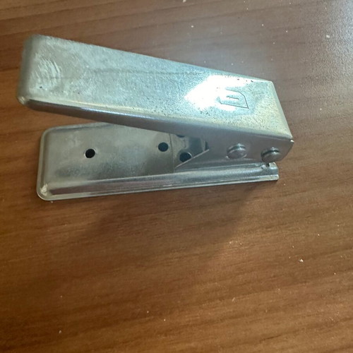 Sim card cutter used