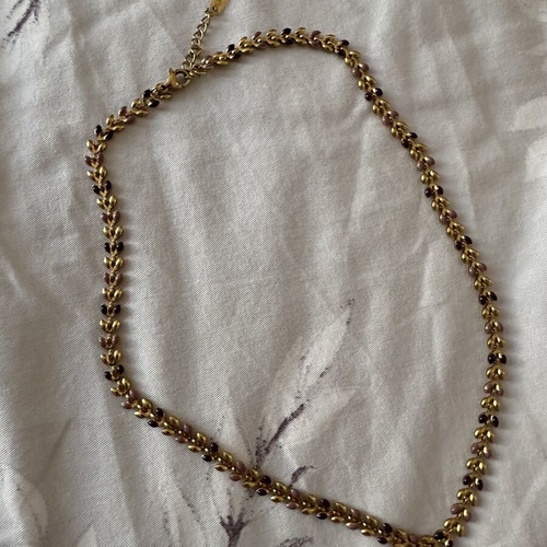 Necklace gold with flowers new, multicolor