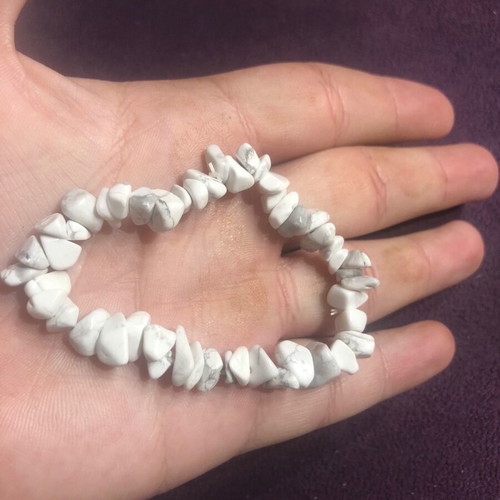 Bracelet with authentic howlite stone