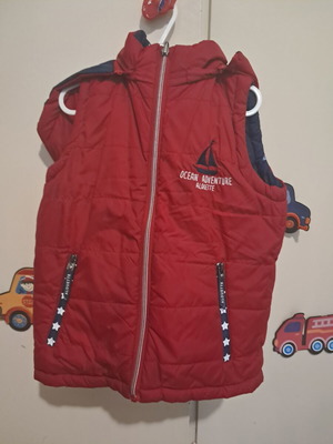 Alouette Reversible Sleeveless Jacket for Age 7, Like New, Red