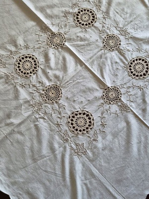 Vintage table runner used, beige handmade with embroidery and lace
